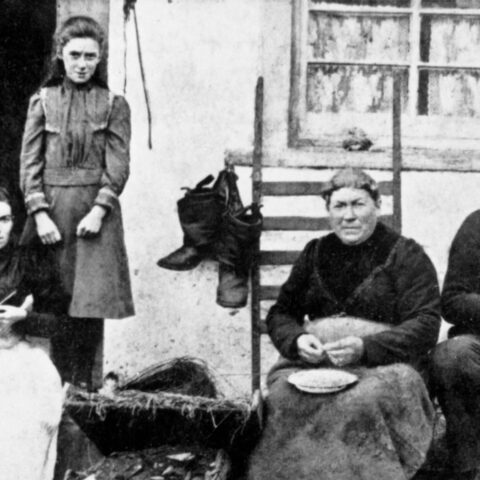 Family baiting lines, Buckhaven. Another is described as Robinson family